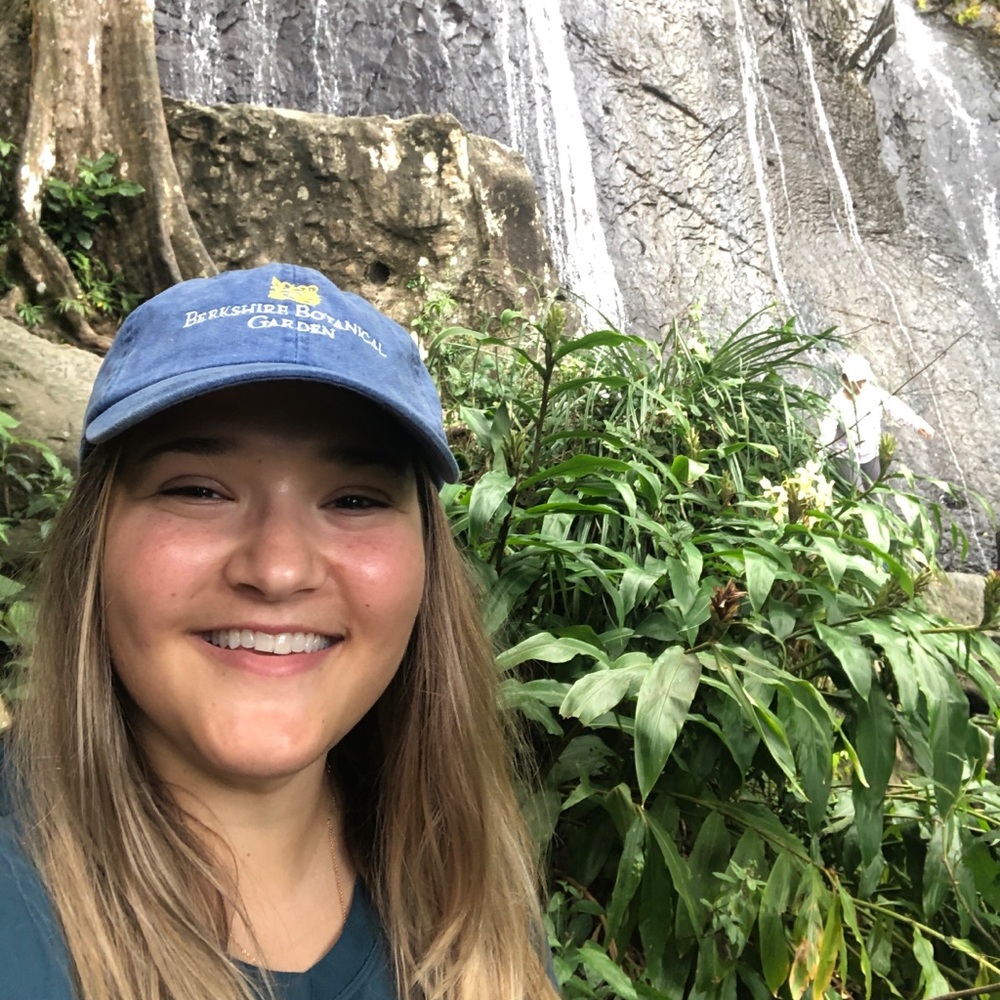 Meet your Posher, Claire